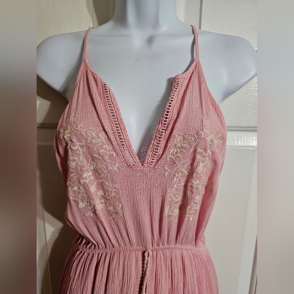 Love Tree Los Angeles Halter Maxi Crepe Dress Small Pink Embroidery Flowy Boho - Picture 3 of 6